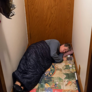 She Made My Elderly Mom Sleep on the Floor — I’ll Never