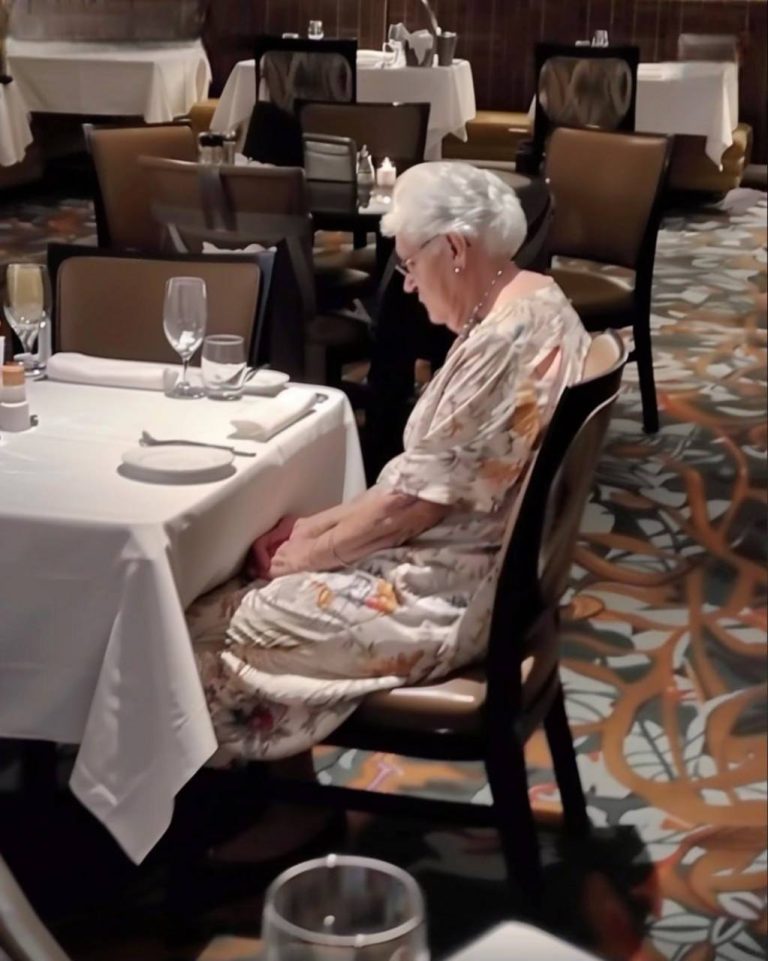 My Family Left Grandma Alone at a Restaurant to Ditch