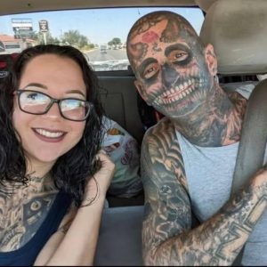 Heavily tattooed dad faces backlash before wife