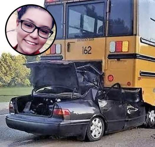 Teen crashes into school bus and die