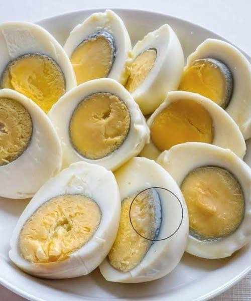 Why Hard-Boiled Eggs Sometimes Ge