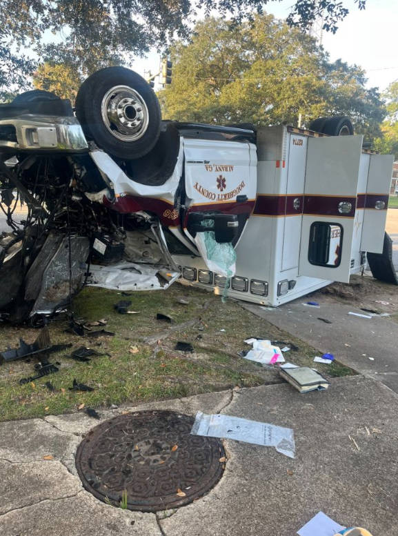 8 injured, including newborn chil