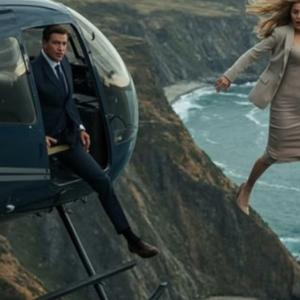 Husband Pushes Pregnant Billionaire Wife Off Helicop