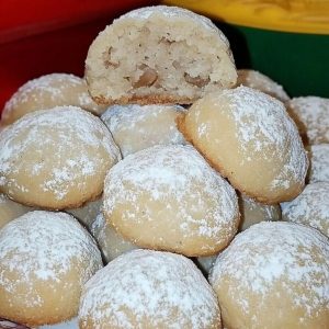 Buttery Pecan Snowballs Recipe