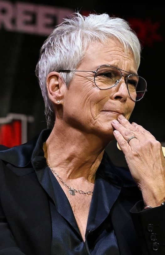 Jamie Lee Curtis overwhelmed with